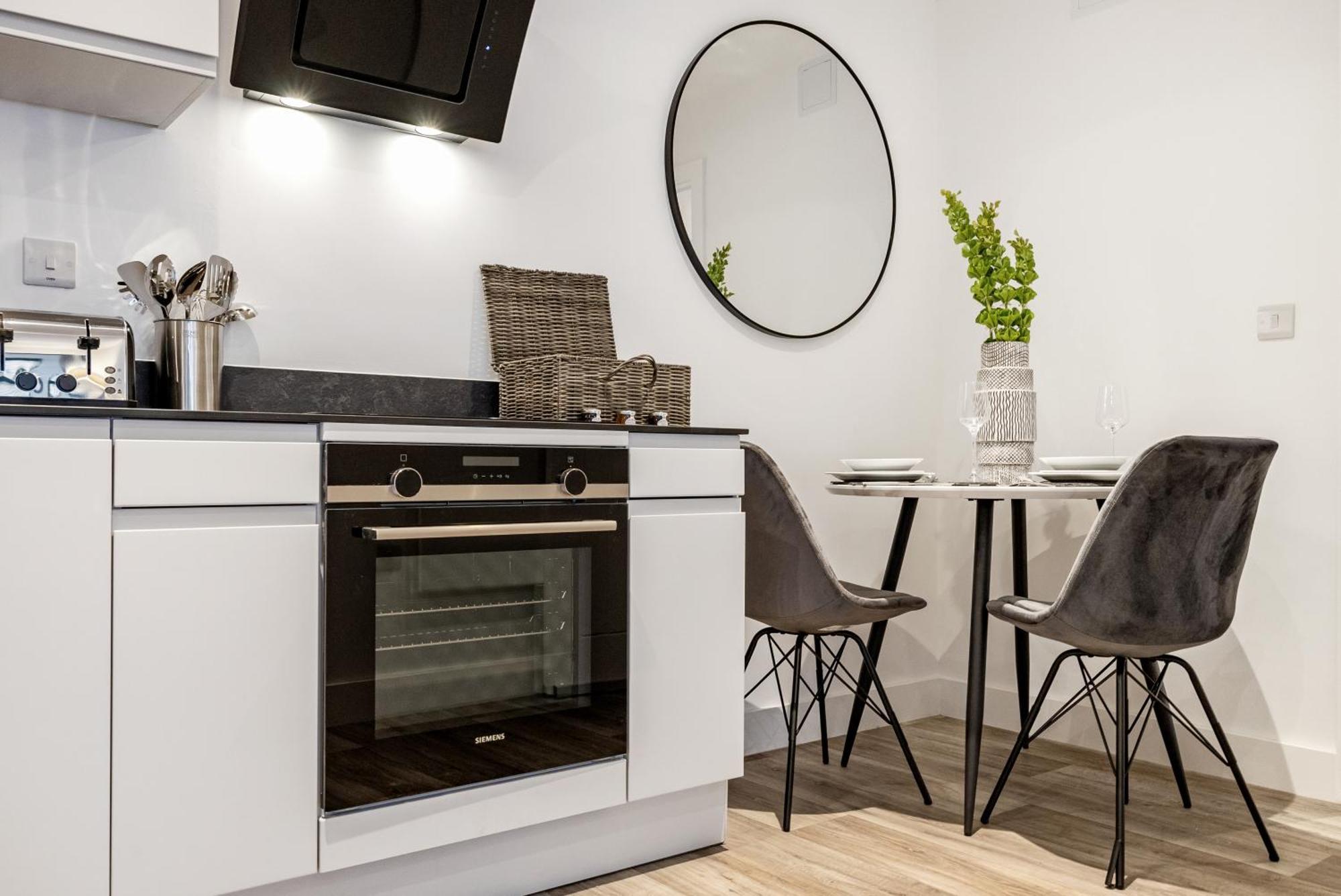 Tailored Stays - Central Cambridge, Lacon House Экстерьер фото